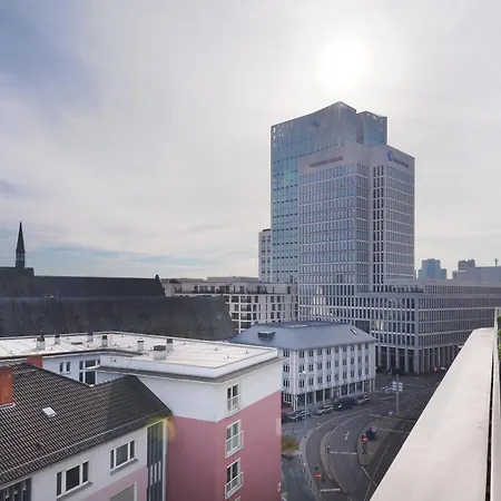 Hotel One Frankfurt-roemer 3*