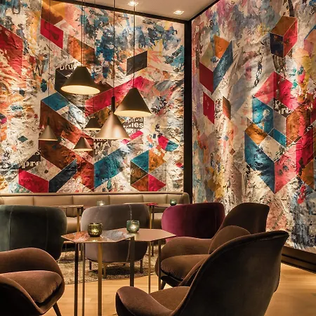 Hotel One Frankfurt-roemer 3*