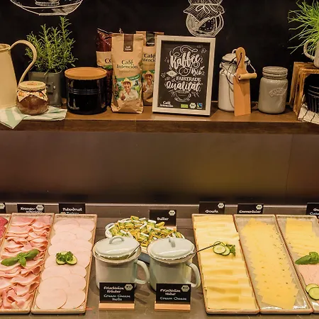 One Frankfurt-roemer 3*