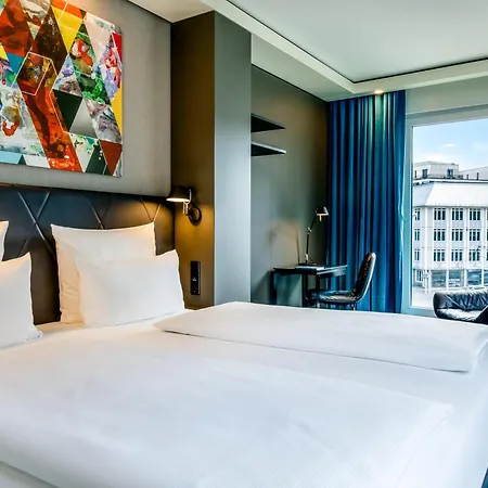 One Frankfurt-römer Hotel