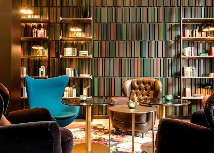 Hotel One Frankfurt-roemer 3*