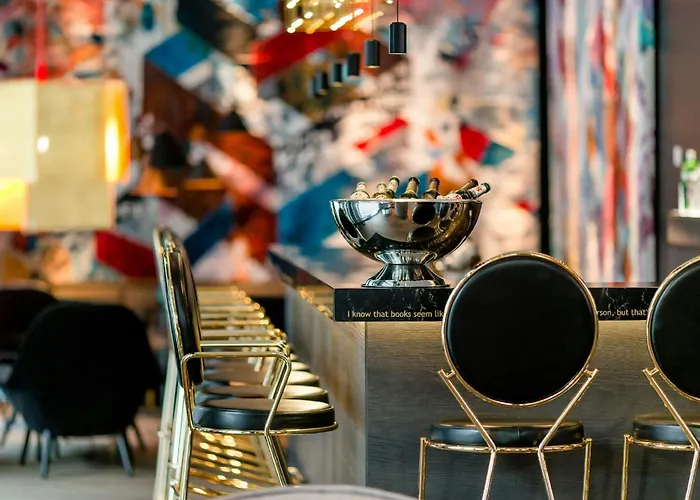 Hotel One Frankfurt-römer 3*