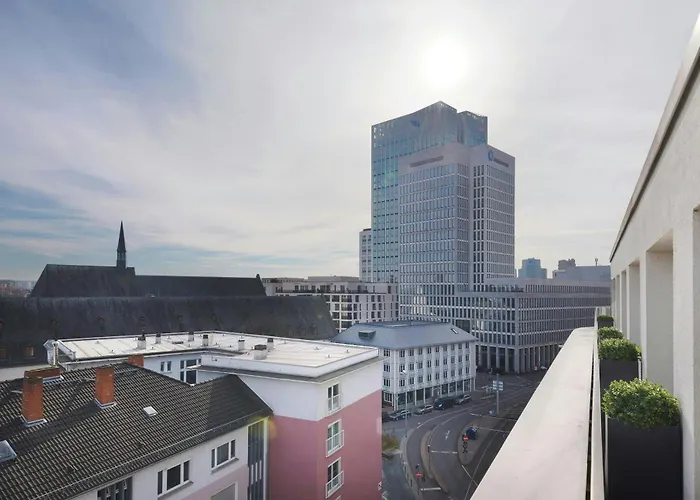 One Frankfurt-roemer Szálloda