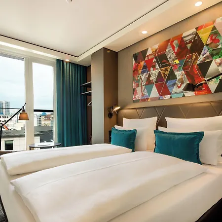 One Frankfurt-roemer 3*