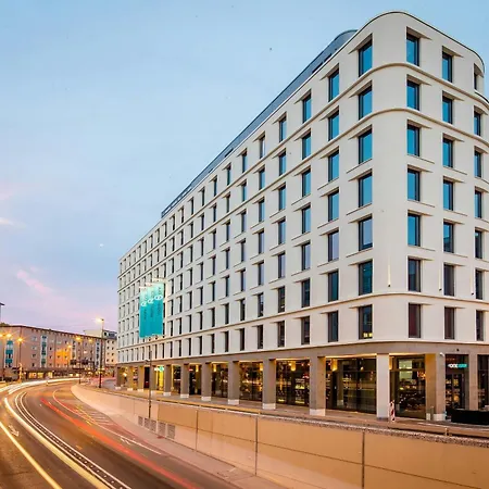 Hotel One Frankfurt-roemer