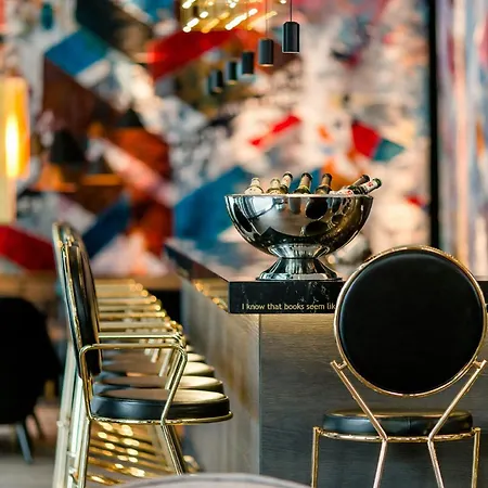 Hotel One Frankfurt-roemer 3*